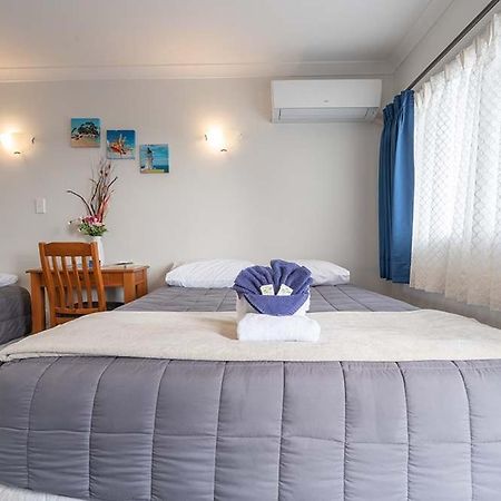 Pukekohe Motel מראה חיצוני תמונה